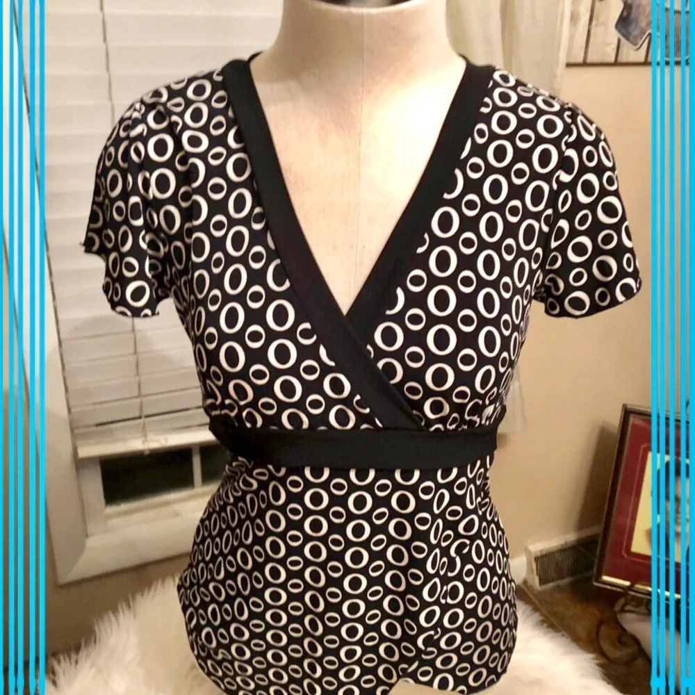 - By Choice Top - Picture 4 of 8
